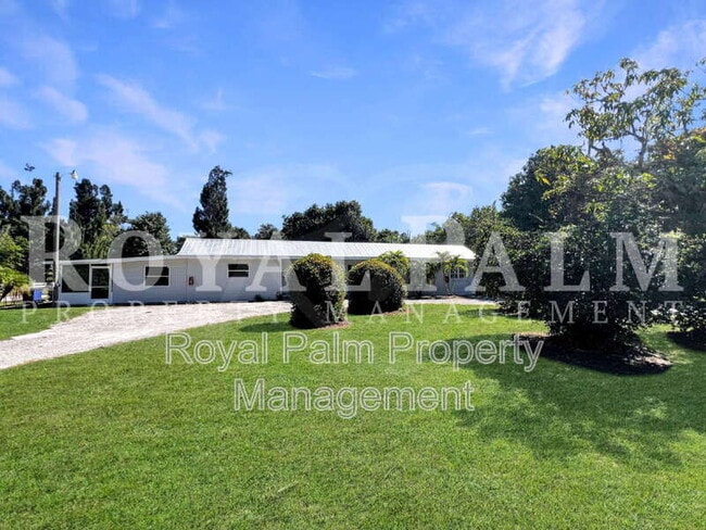 Building Photo - 15206 Stringfellow Rd Unit 3