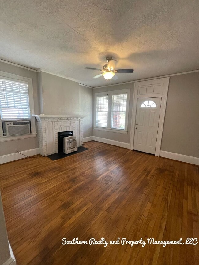 Photo - Newly Renovated Duplex Unit 334 S. Capitol Parkway