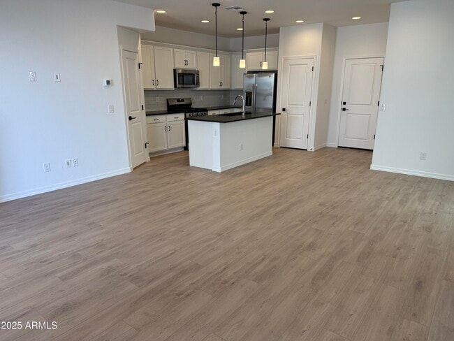 Photo - 1223 W Sparrow Dr