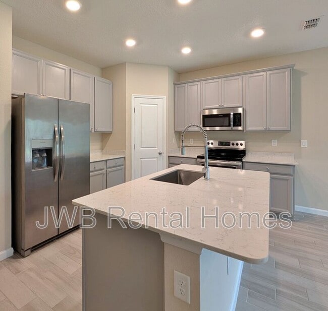 Photo - 477 Albany Bay Blvd