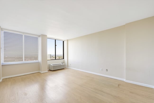 Photo - 200 Winston Dr Unit 2019