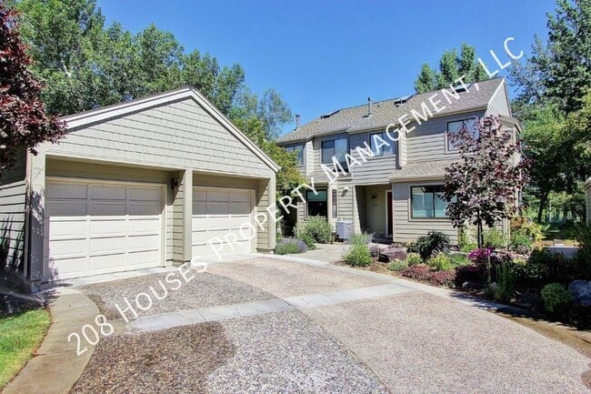 Premier End-Unit Condo in River Run - Premier End-Unit Condo in River Run