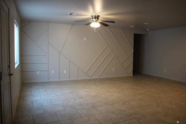 Photo - 155 W 12th St