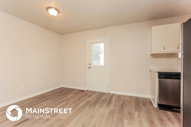 Photo - 1143 Woods Edge Dr