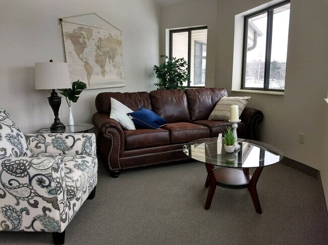 Island Place Apartments - On the River