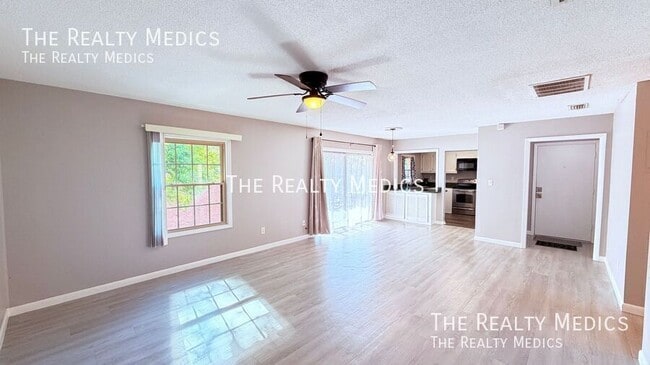 Photo - 117 Georgetown Dr