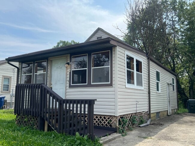 2609 Avalon Pl