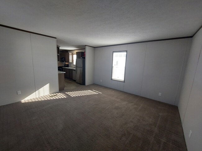 Photo - 154 Friendly St