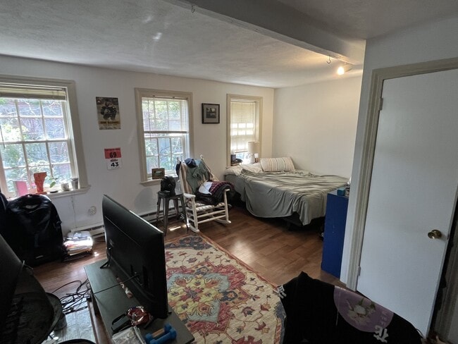 Photo - 33 Winchester St Unit 3