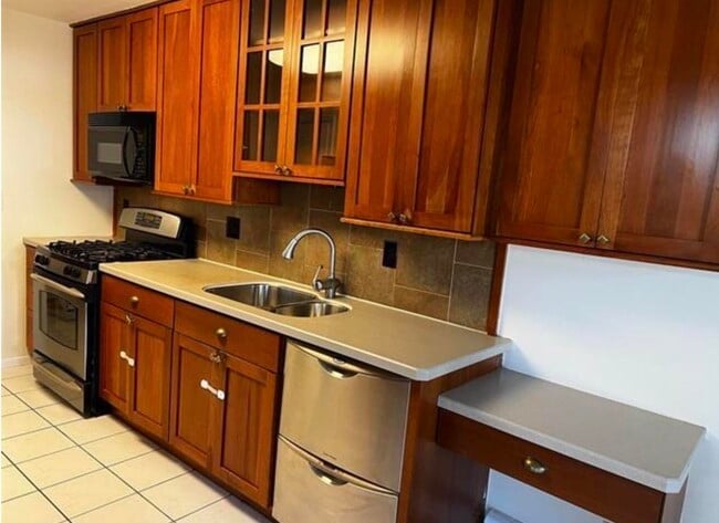 Photo - 32 Riverview Ct