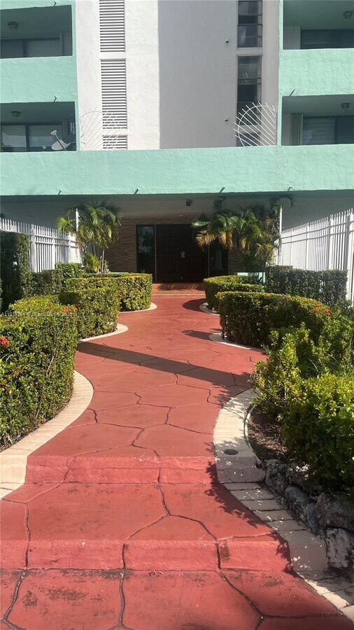 Photo - 1825 W 44th Pl Condo Unit 309