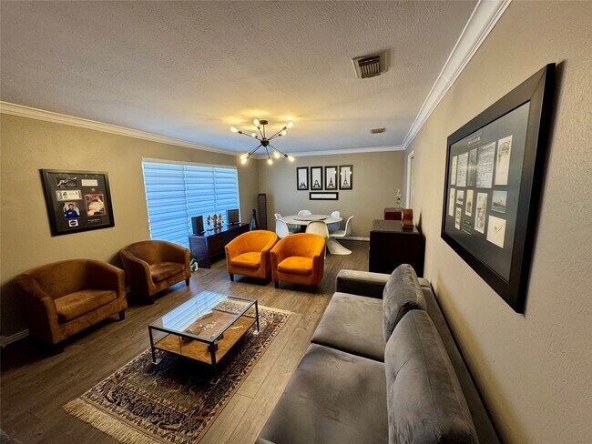 Photo - 5218 Willowbend Blvd
