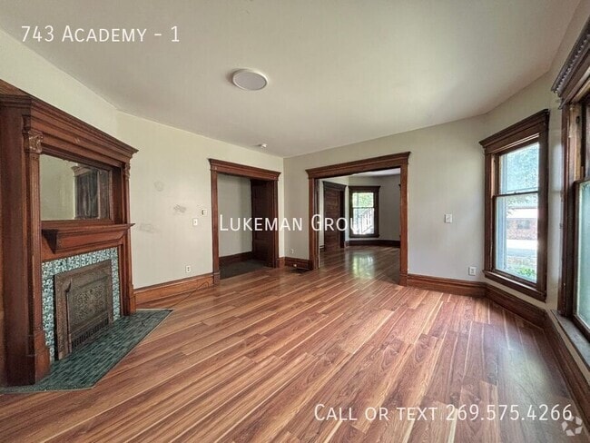 Building Photo - 743 Academy-1 Unit 1 Rental