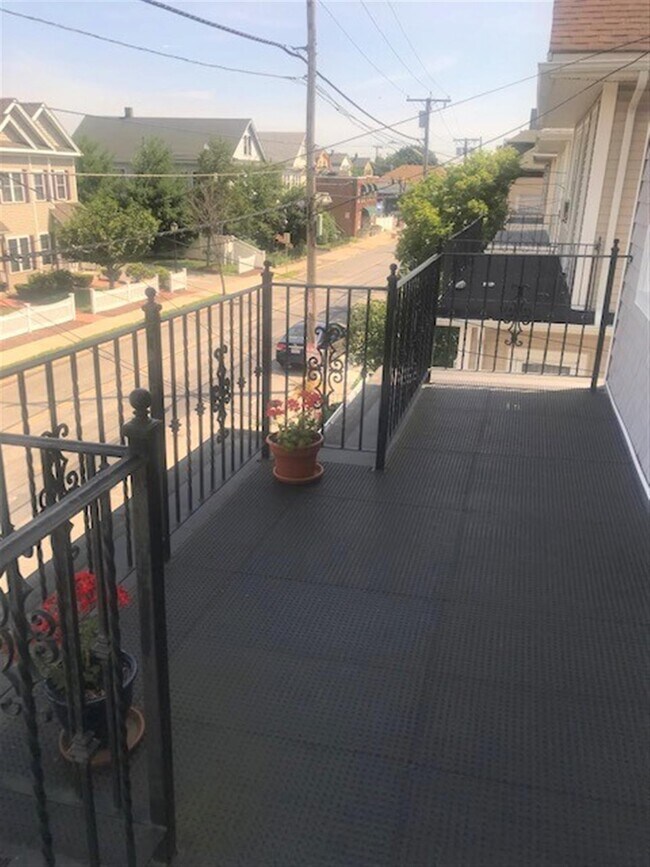 Photo - 190 Harvard St Unit 1