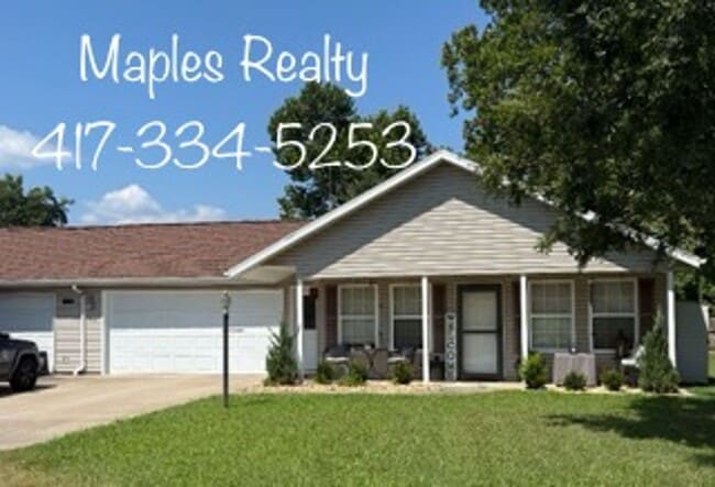 Building Photo - 3 Bedroom, 2 bathroom, 2 car garage Rental