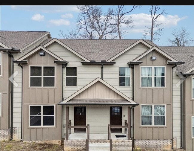 Photo - 122 W Broad St