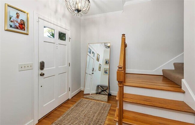 Photo - 122 Rosemont St