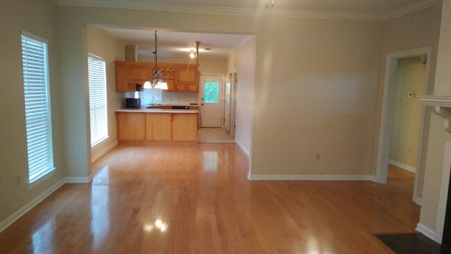 Photo - Great 3 bedroom home in Azalea Lakes