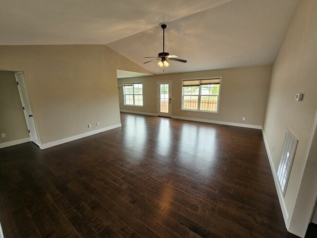 Photo - 4905 Cedar Creek Cir