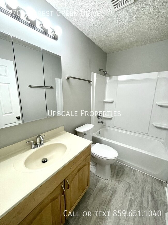 Photo - 3705 Forest Green Dr