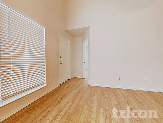 Photo - 5907 Misty Meadow St