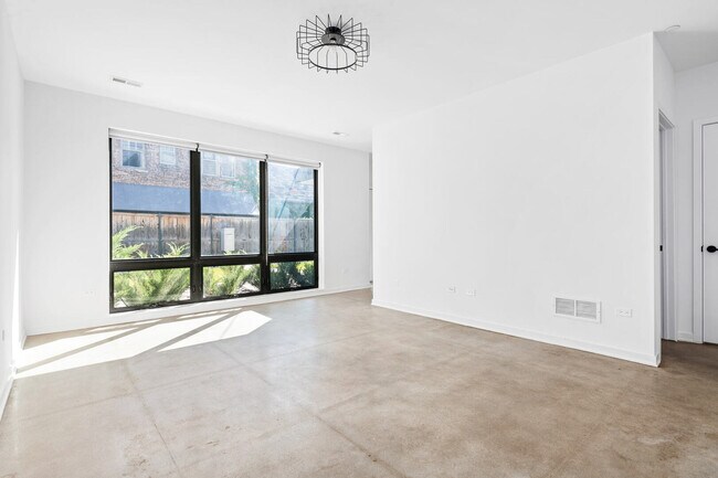 Photo - 6605 North Ave