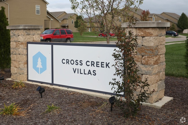 Cross Creek Villas