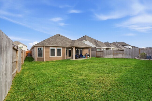 Photo - 8611 Pier Cove Dr