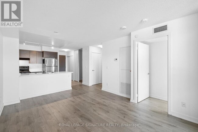 Photo - 8 Trent Ave Unité 416