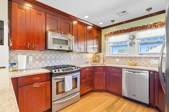 Photo - 40 Cottage Park Rd Unit 2