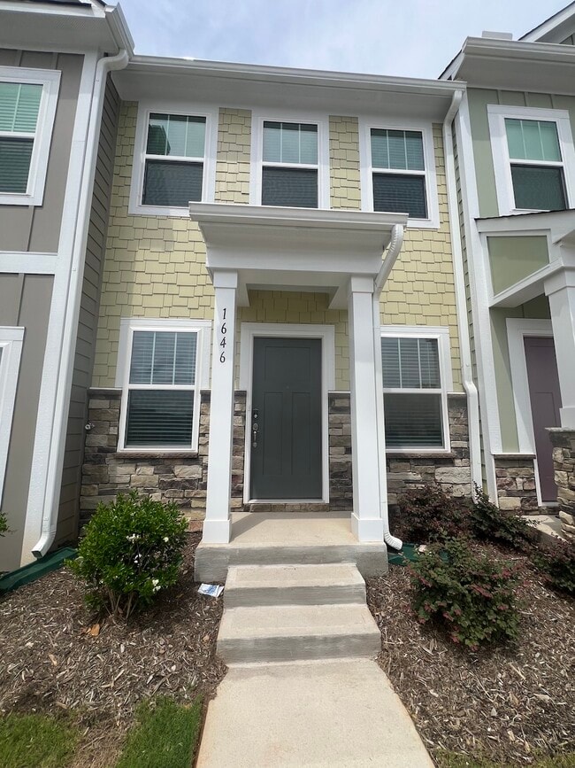 Building Photo - 1646 Granby Heights Dr Rental