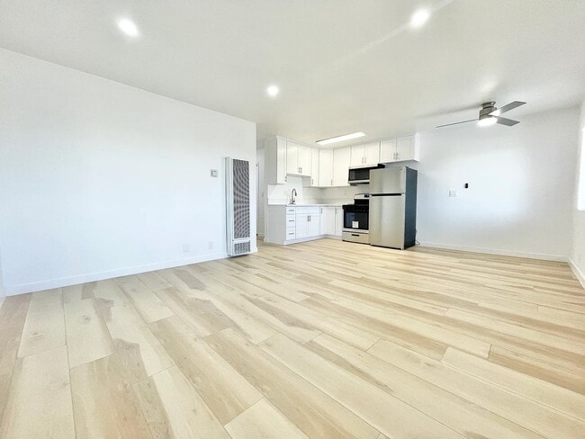 Photo - 14011 S Budlong Ave