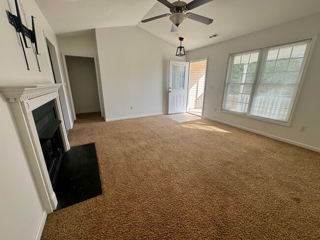 Photo - 318 Murphy Dr