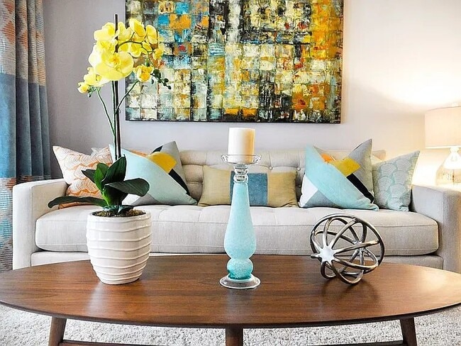 Building Photo - 914 Winthorne Dr