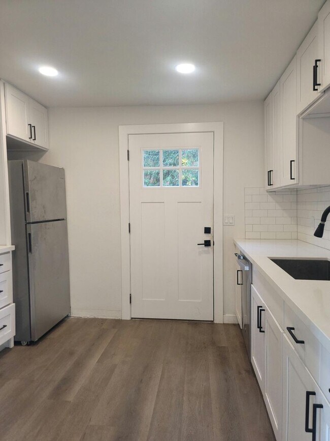 Photo - Viking Avenue 4-Plex Unit 18951