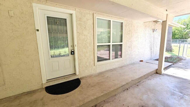 11705 Cherokee St