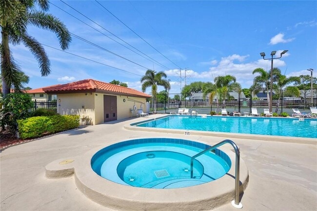 Photo - 2511 Hammock Ct Unidad 2511