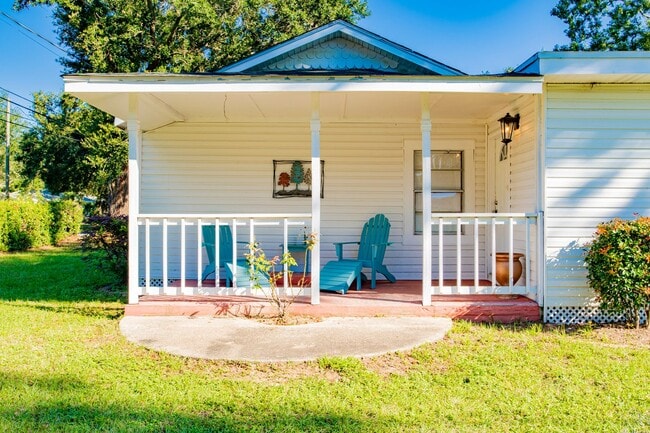 Bright & Comfortable 3 Bed/2.5 Bath Pensac... - Bright & Comfortable 3 Bed/2.5 Bath Pensac... House