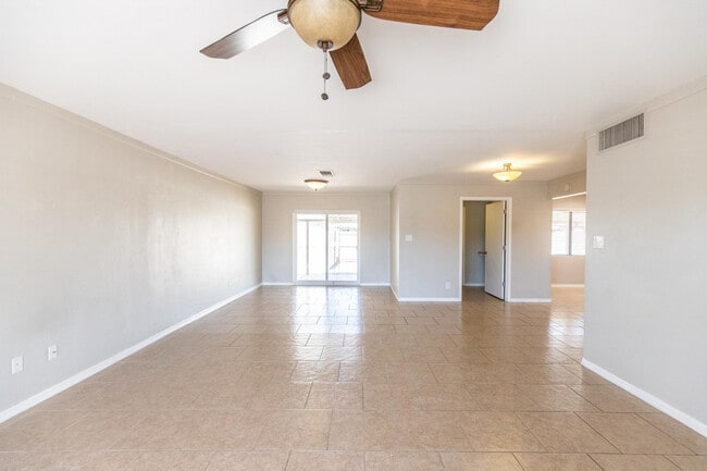 Photo - 8050 E Clarendon Ave