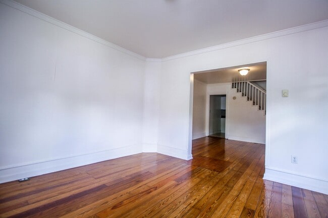 Photo - 106 E South St