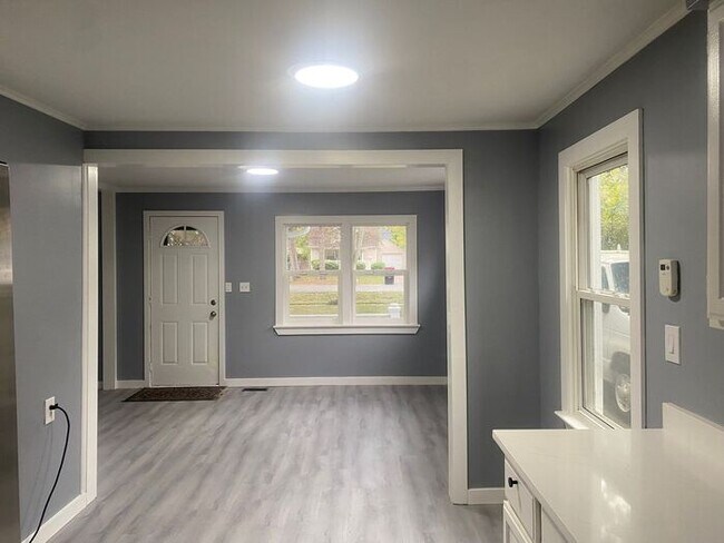 Photo - 28522 Fairfax St