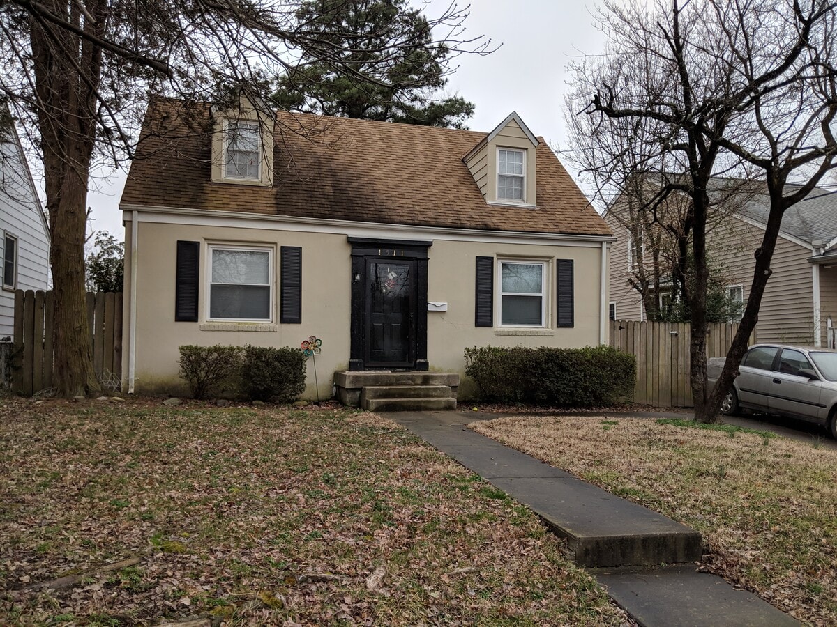 More photos to come soon - 1511 Columbia St