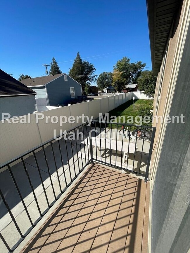 Photo - 473 W 2070 N
