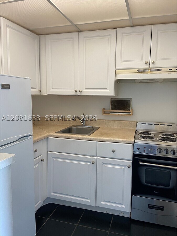 Photo - 7904 West Dr Unit 204