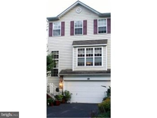 Building Photo - 201 Yorktown Ct Rental