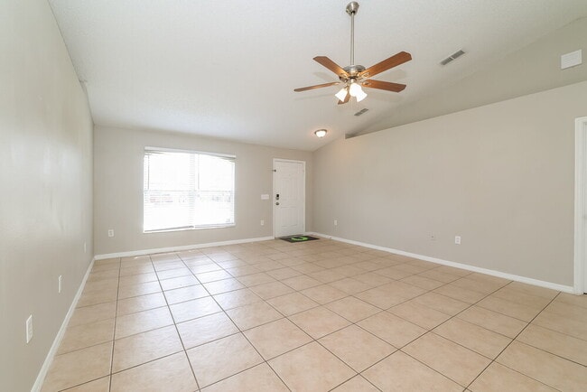 Photo - 1140 Chesterfield Ct