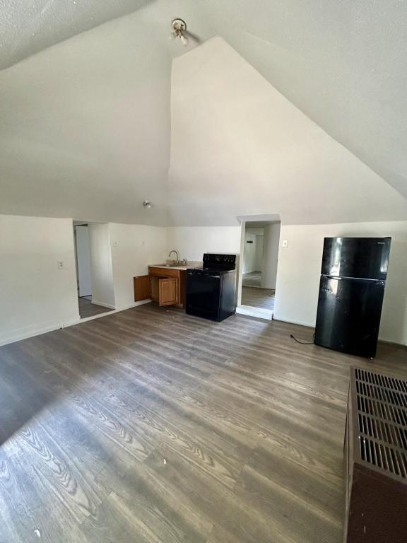 Photo - 119 Green St