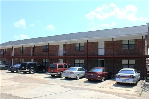 Photo - Shadow Oak Apartments