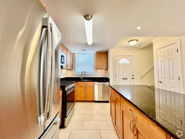Building Photo - 124 Thornton Rd Unit 1 Rental
