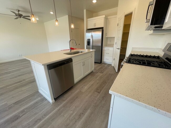 Photo - 1396 White Holw Ln